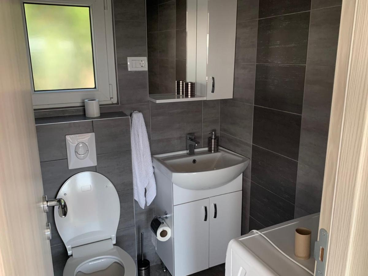 Ostojic lux apartman Apartment Kotor Exterior foto